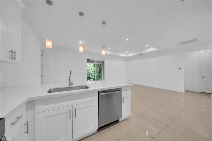 1605 E 6th St, Lehigh Acres, Florida 33972