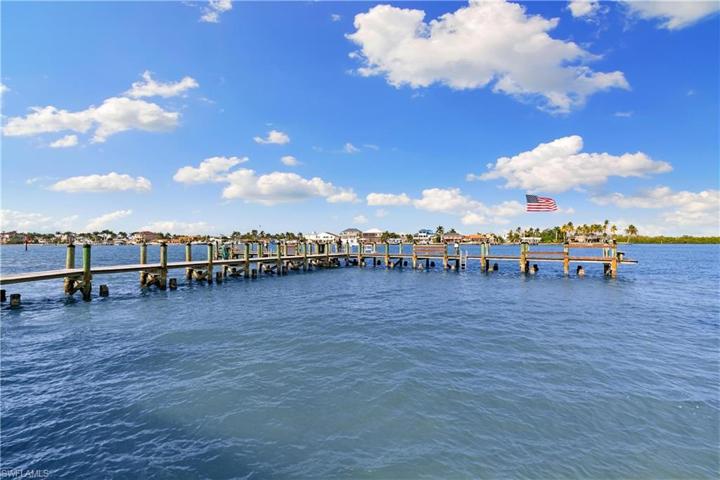 Community dock, boat slip for lease