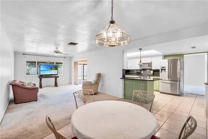 1359  Tanglewood  PKWY, Fort Myers, FL 33919