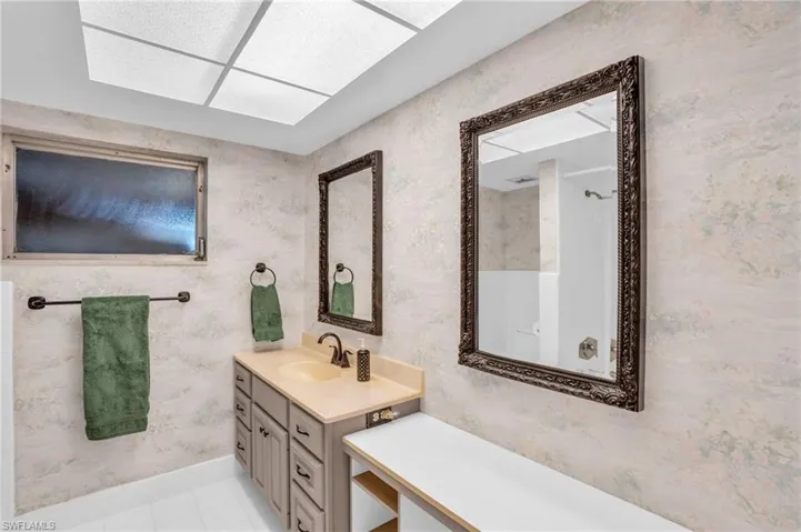 1359  Tanglewood  PKWY, Fort Myers, FL 33919
