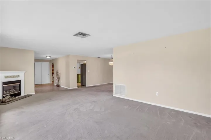 1359  Tanglewood  PKWY, Fort Myers, FL 33919