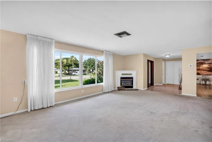 1359  Tanglewood  PKWY, Fort Myers, FL 33919