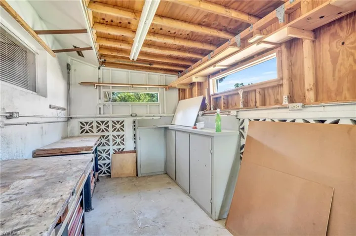 1359  Tanglewood  PKWY, Fort Myers, FL 33919