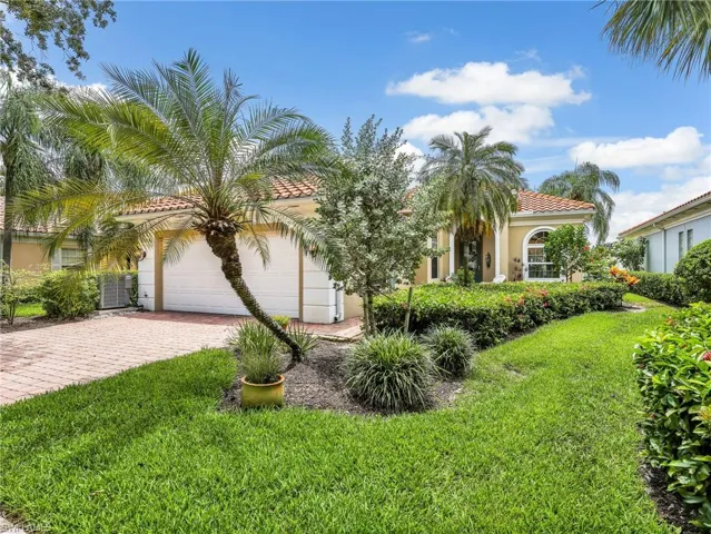 5284 Hawkesbury Way, Naples, Florida 34119