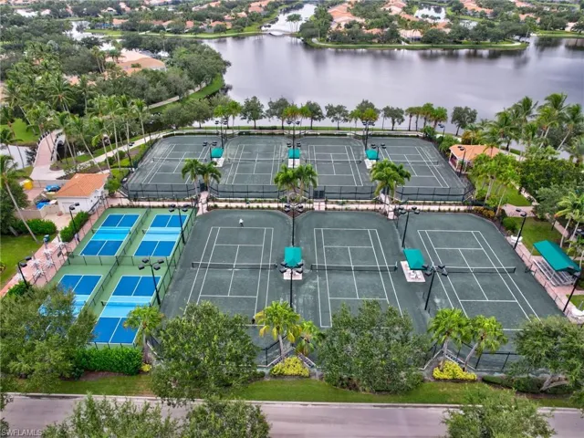 5284 Hawkesbury Way, Naples, Florida 34119