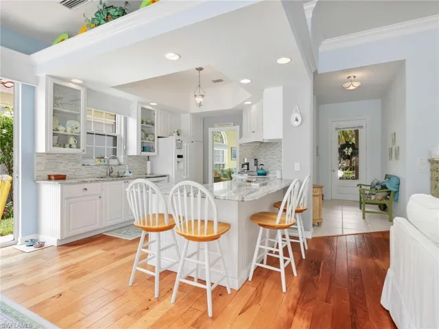 5284 Hawkesbury Way, Naples, Florida 34119