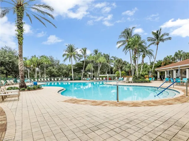 5284 Hawkesbury Way, Naples, Florida 34119