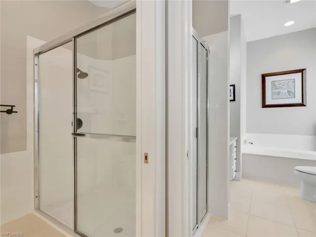 5284 Hawkesbury Way, Naples, Florida 34119
