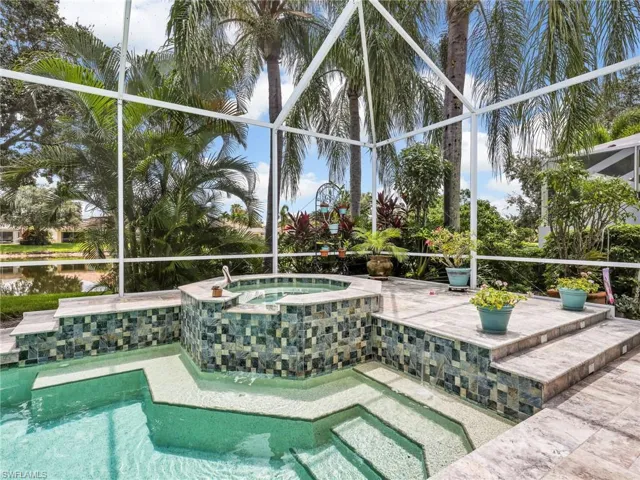 5284 Hawkesbury Way, Naples, Florida 34119