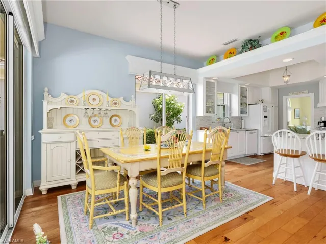 5284 Hawkesbury Way, Naples, Florida 34119