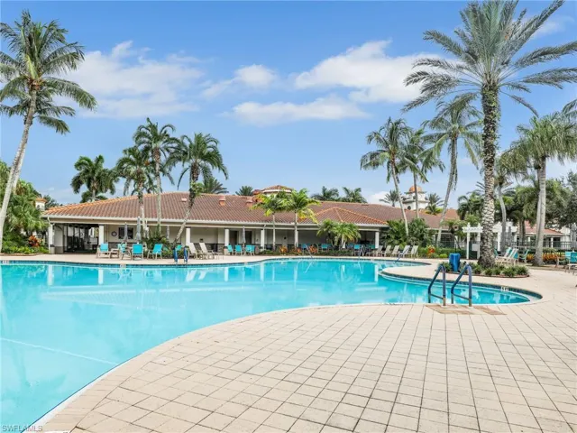 5284 Hawkesbury Way, Naples, Florida 34119