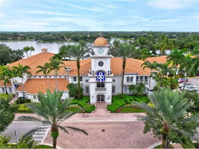 5284 Hawkesbury Way, Naples, Florida 34119