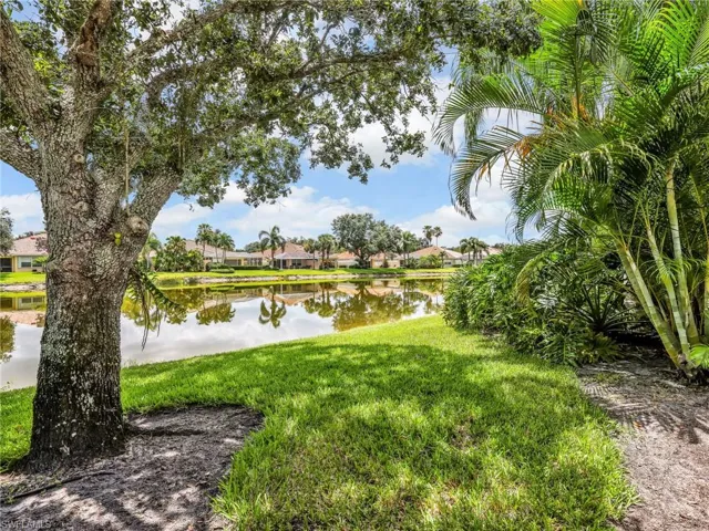 5284 Hawkesbury Way, Naples, Florida 34119