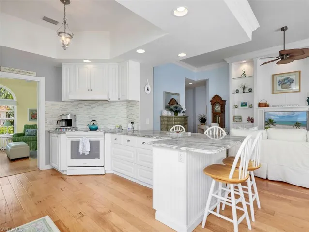 5284 Hawkesbury Way, Naples, Florida 34119