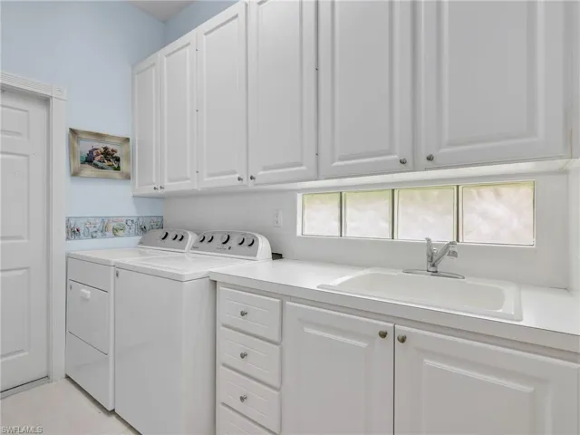 5284 Hawkesbury Way, Naples, Florida 34119