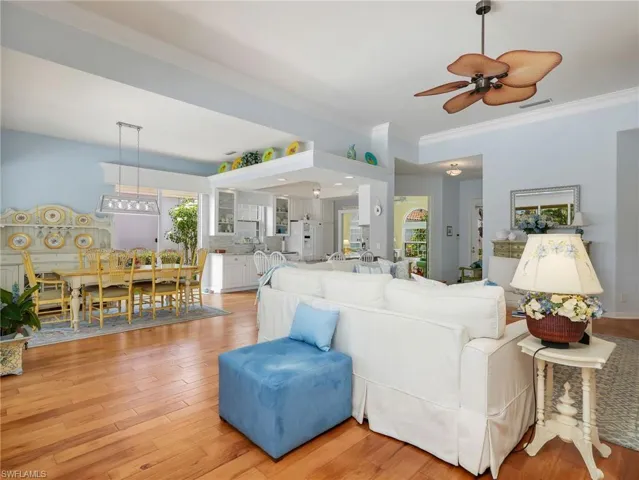 5284 Hawkesbury Way, Naples, Florida 34119