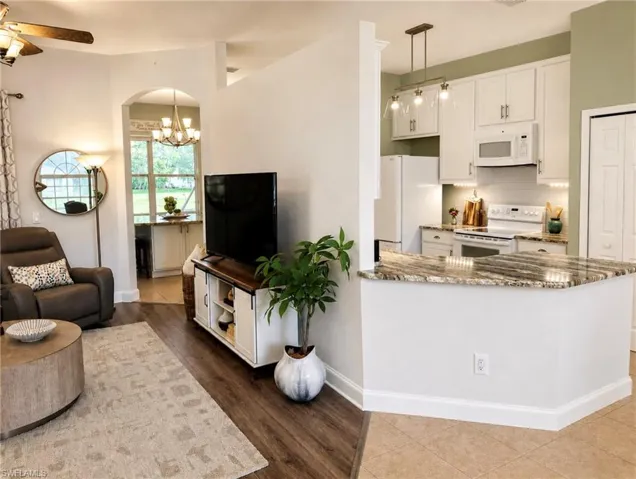 868 Summerfield Dr, Naples, Florida 34120