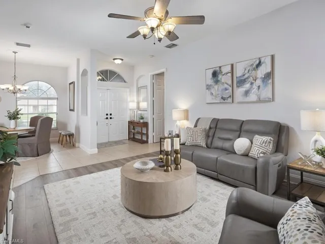 868 Summerfield Dr, Naples, Florida 34120