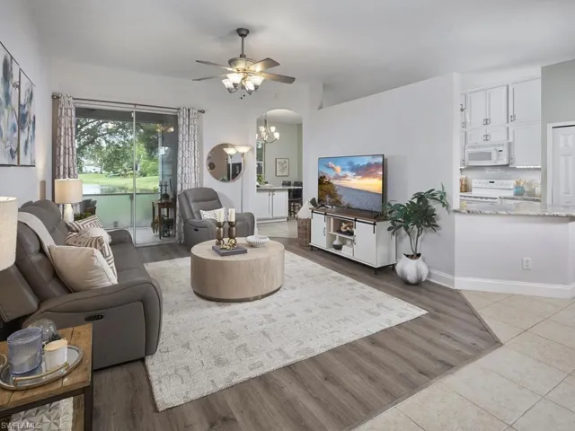 868 Summerfield Dr, Naples, Florida 34120