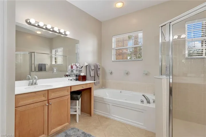 14611  Indigo Lakes  CIR, Naples, FL 34119