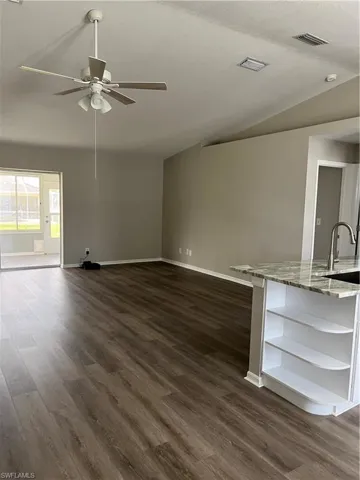 1923 NE 4th  TER, Cape Coral, FL 33909
