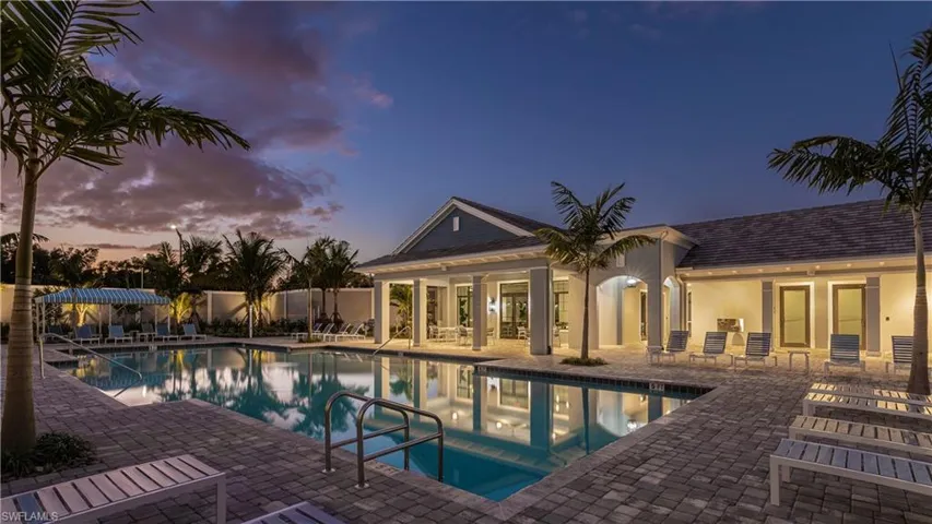 2652  Seychelles  DR, Naples, FL 34112