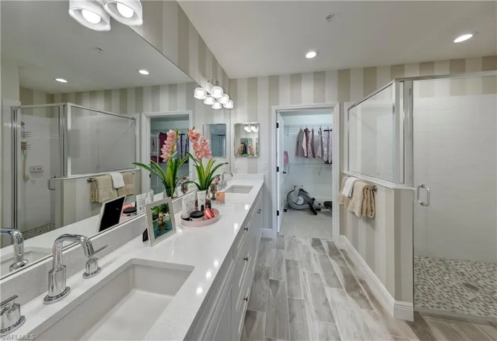 2652  Seychelles  DR, Naples, FL 34112