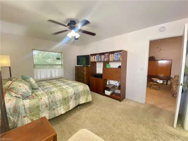 5725  Foxlake  DR, North Fort Myers, FL 33917