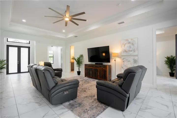 3845  47th NE AVE, Naples, FL 34120