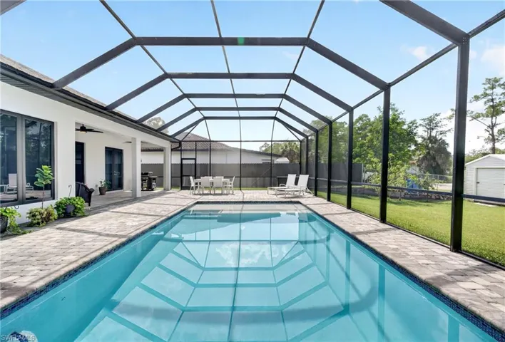 3845  47th NE AVE, Naples, FL 34120