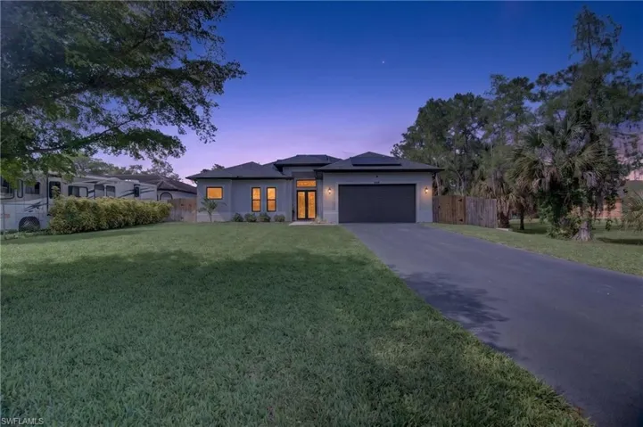 3845  47th NE AVE, Naples, FL 34120