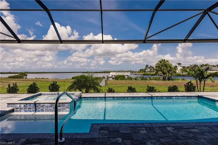 5061 Collingswood Blvd, Port Charlotte, Florida 33948