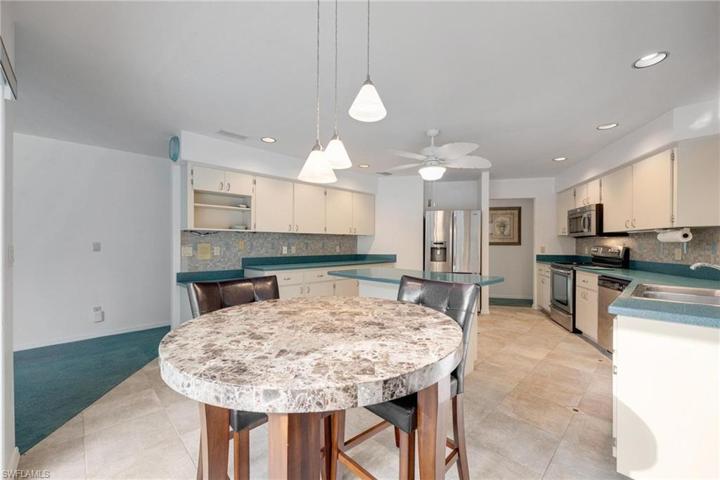 Breakfast nook