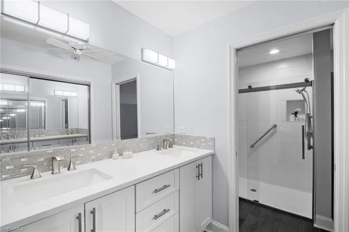13141  Hamilton Harbour  DR, Naples, FL 34110