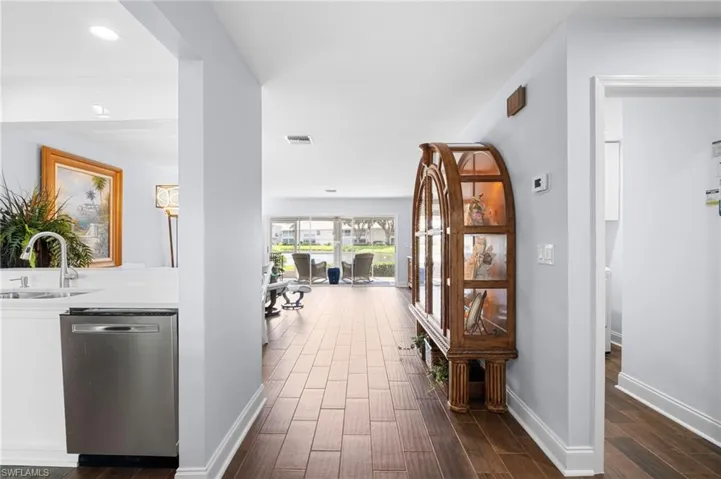 13141  Hamilton Harbour  DR, Naples, FL 34110