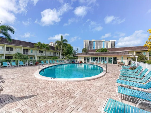 Community pool