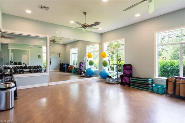 2707 Tarragona Ct, Cape Coral, Florida 33909