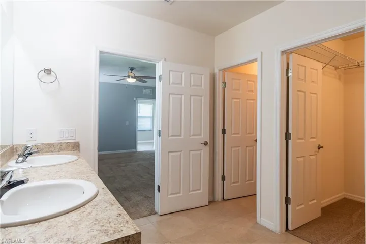 2707 Tarragona Ct, Cape Coral, Florida 33909