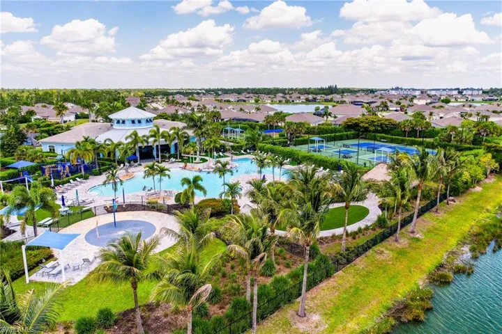 2707 Tarragona Ct, Cape Coral, Florida 33909