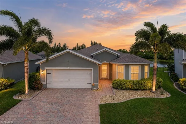 2707 Tarragona Ct, Cape Coral, Florida 33909