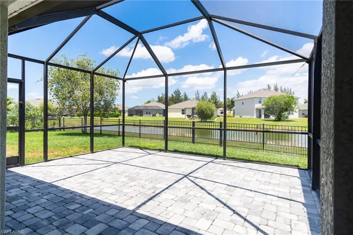 2707 Tarragona Ct, Cape Coral, Florida 33909