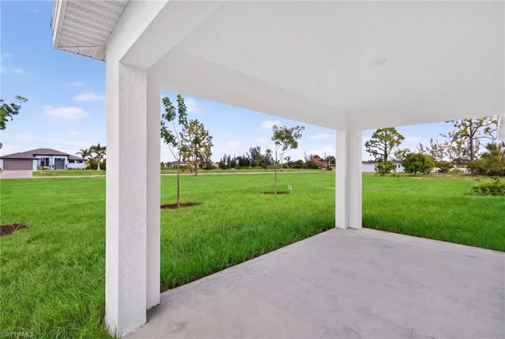 2532 Nw 21st Ave, Cape Coral, Florida 33993