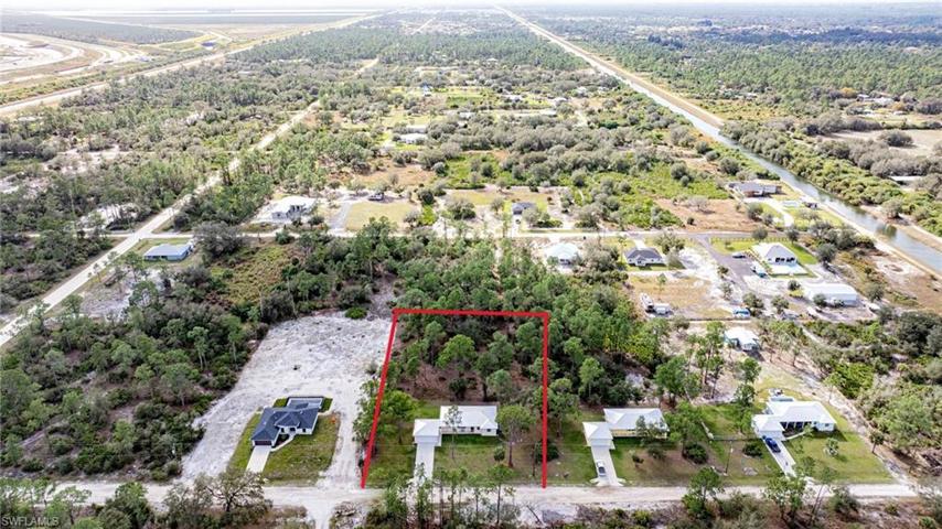 3 Bedroom/2 Bathroom/2 Car Garage Home On 1.25 Acres In Wheeler Sub!