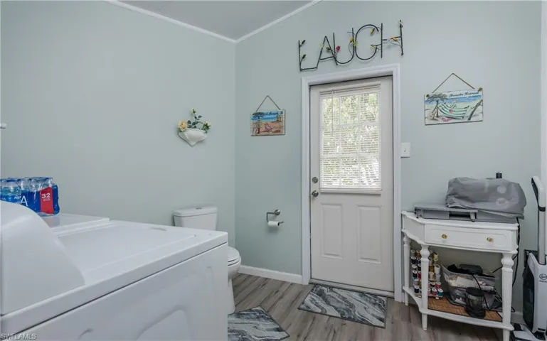 1/2 BATHROOM & LAUNDRY ROOM