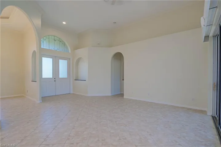 Entryway/Sitting Area