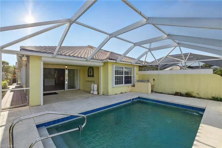 8205 Xenia Ln, Naples Fl 34114