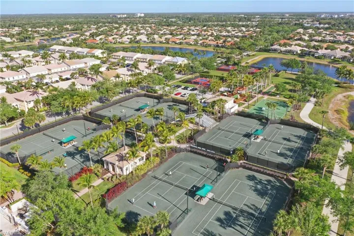 8205 Xenia Ln, Naples Fl 34114