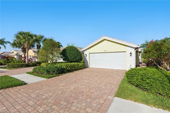 8205 Xenia Ln, Naples Fl 34114