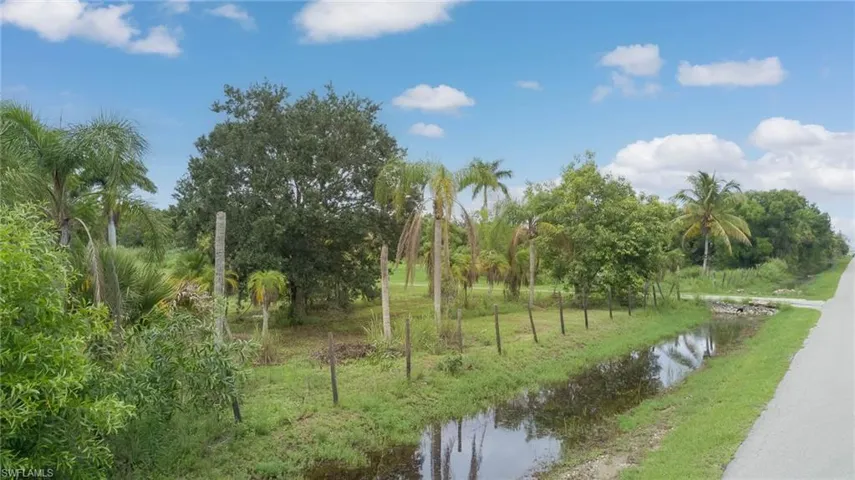 11275  Riggs  RD, Naples, FL 34114