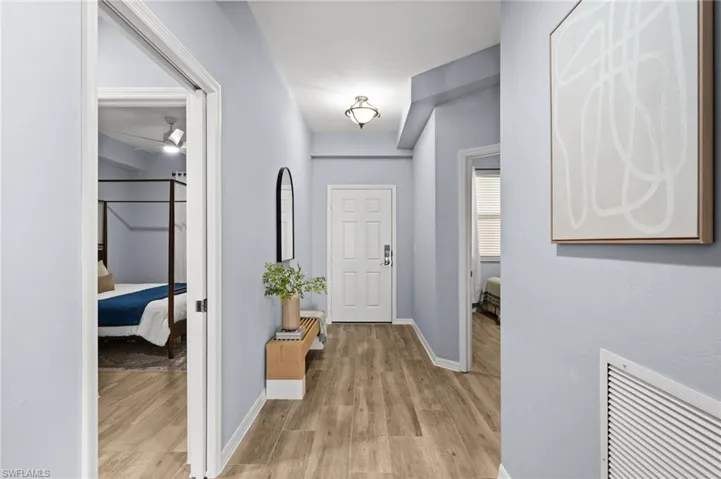 470 Launch Cir V503, Naples, Florida 34108